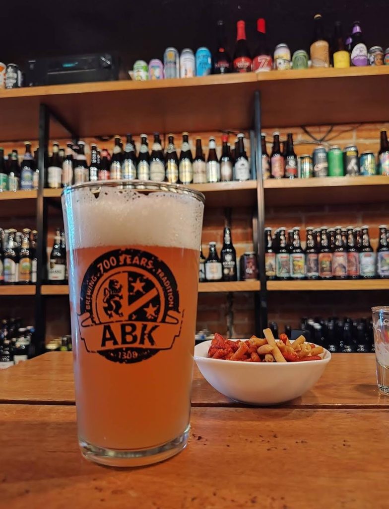 una cerveza de ABK